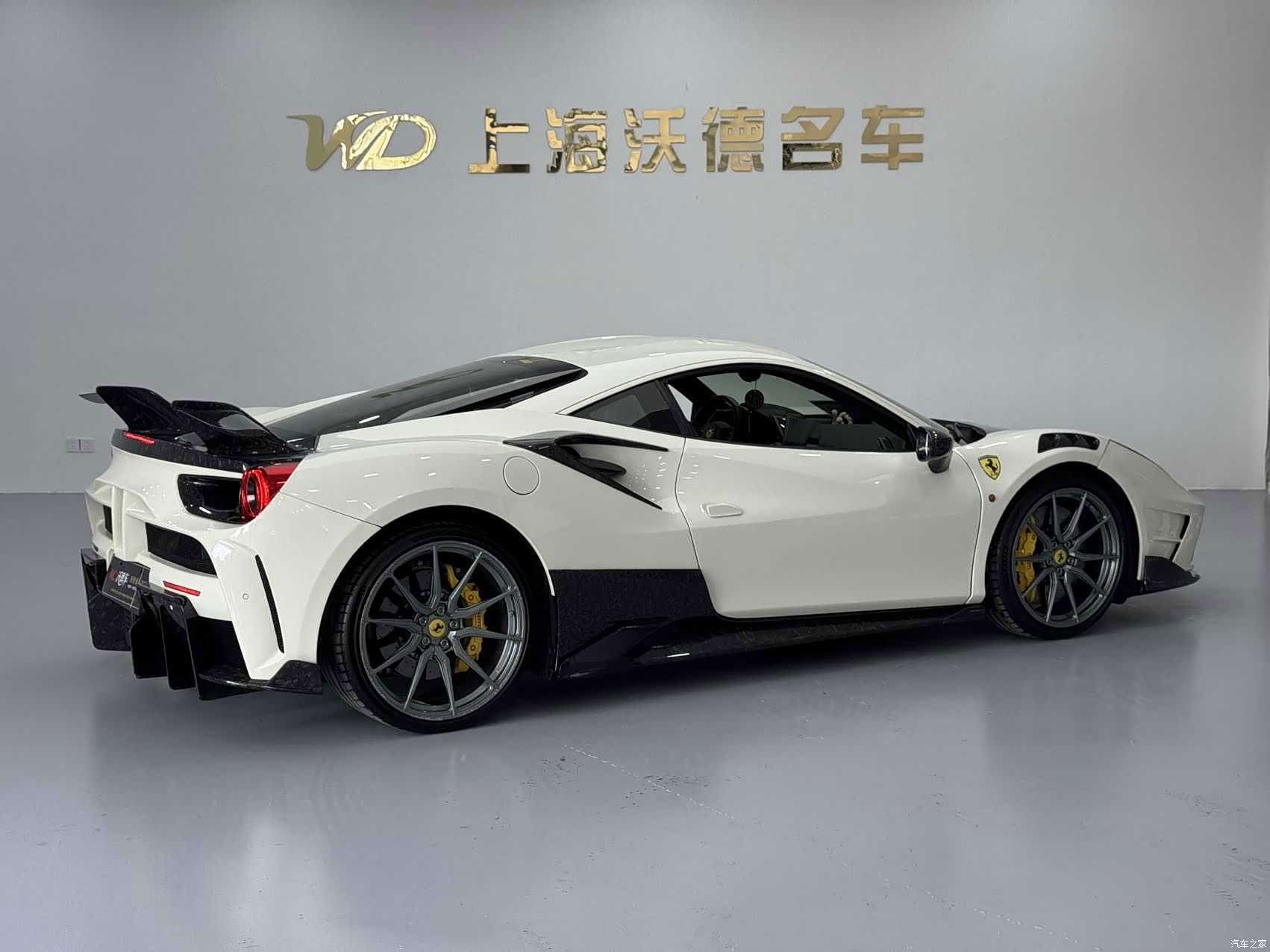 Ferrari 488, 2019 4