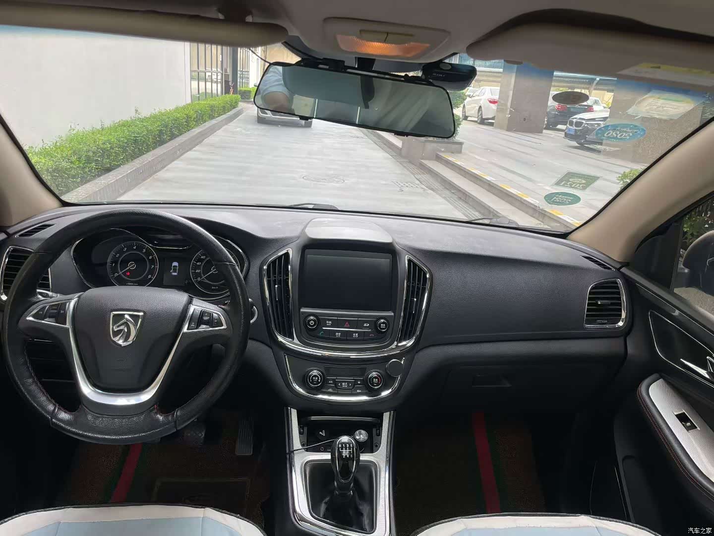 Wuling 560, 2017 7