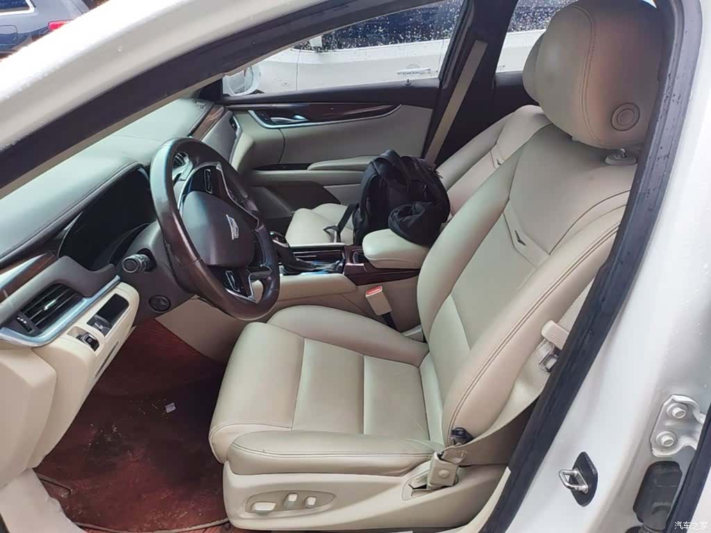 Cadillac XTS, 2016 15
