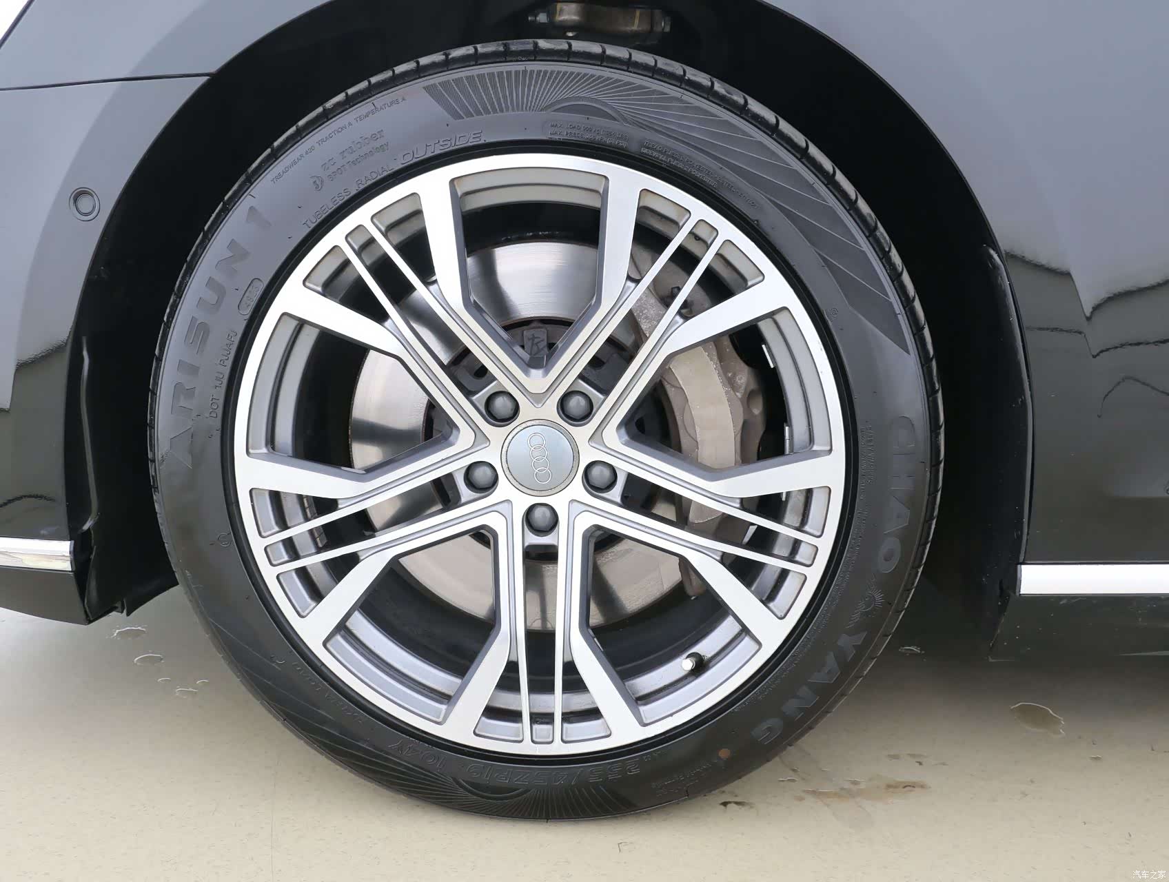 Audi A8L, 2019 11
