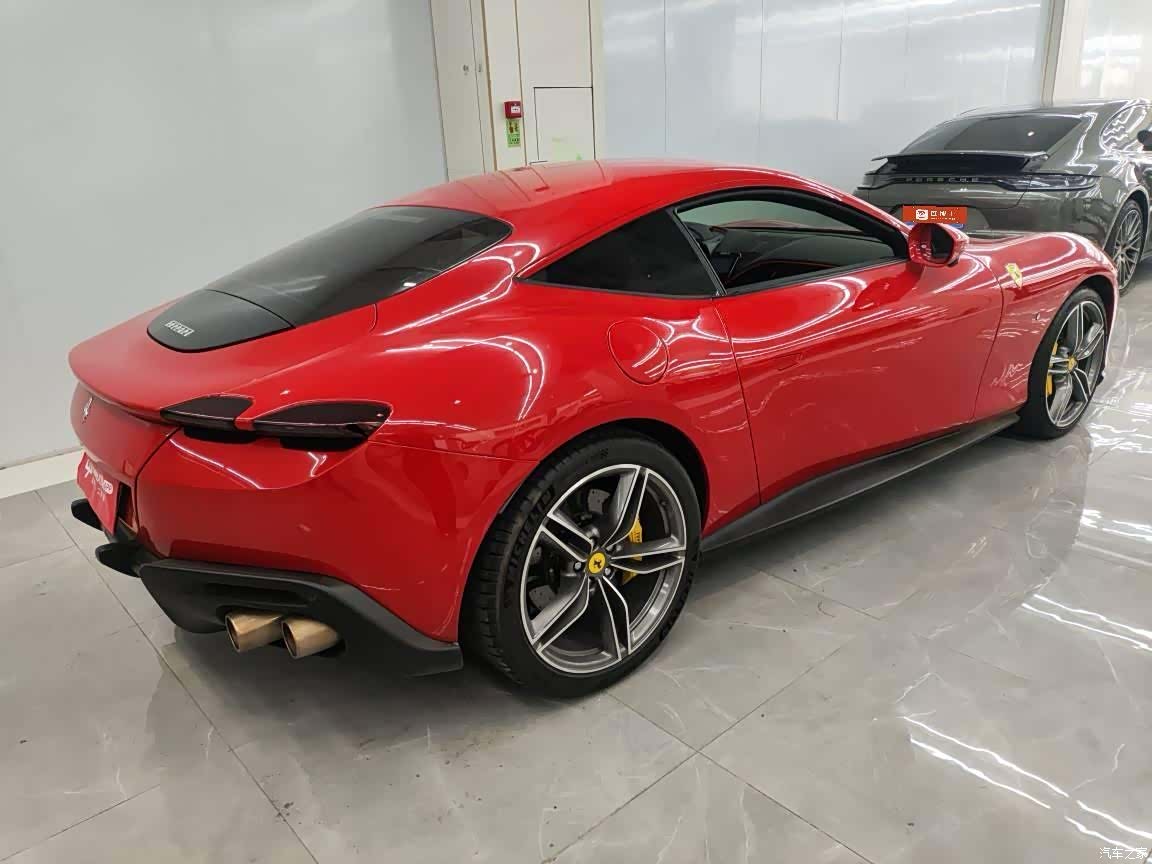 Ferrari Roma, 2021 3