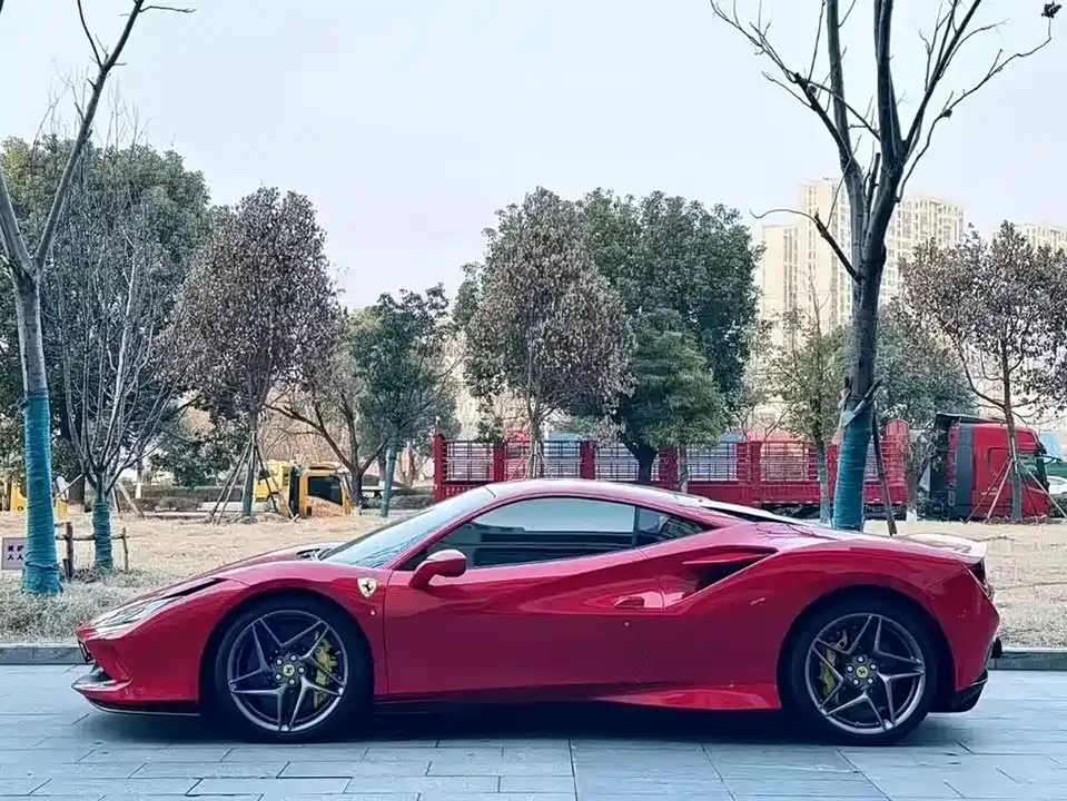 Ferrari F8