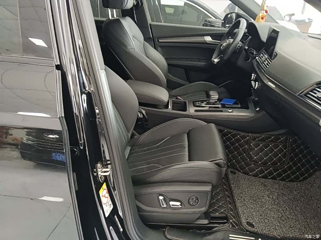 Audi Q5L, 2023 25