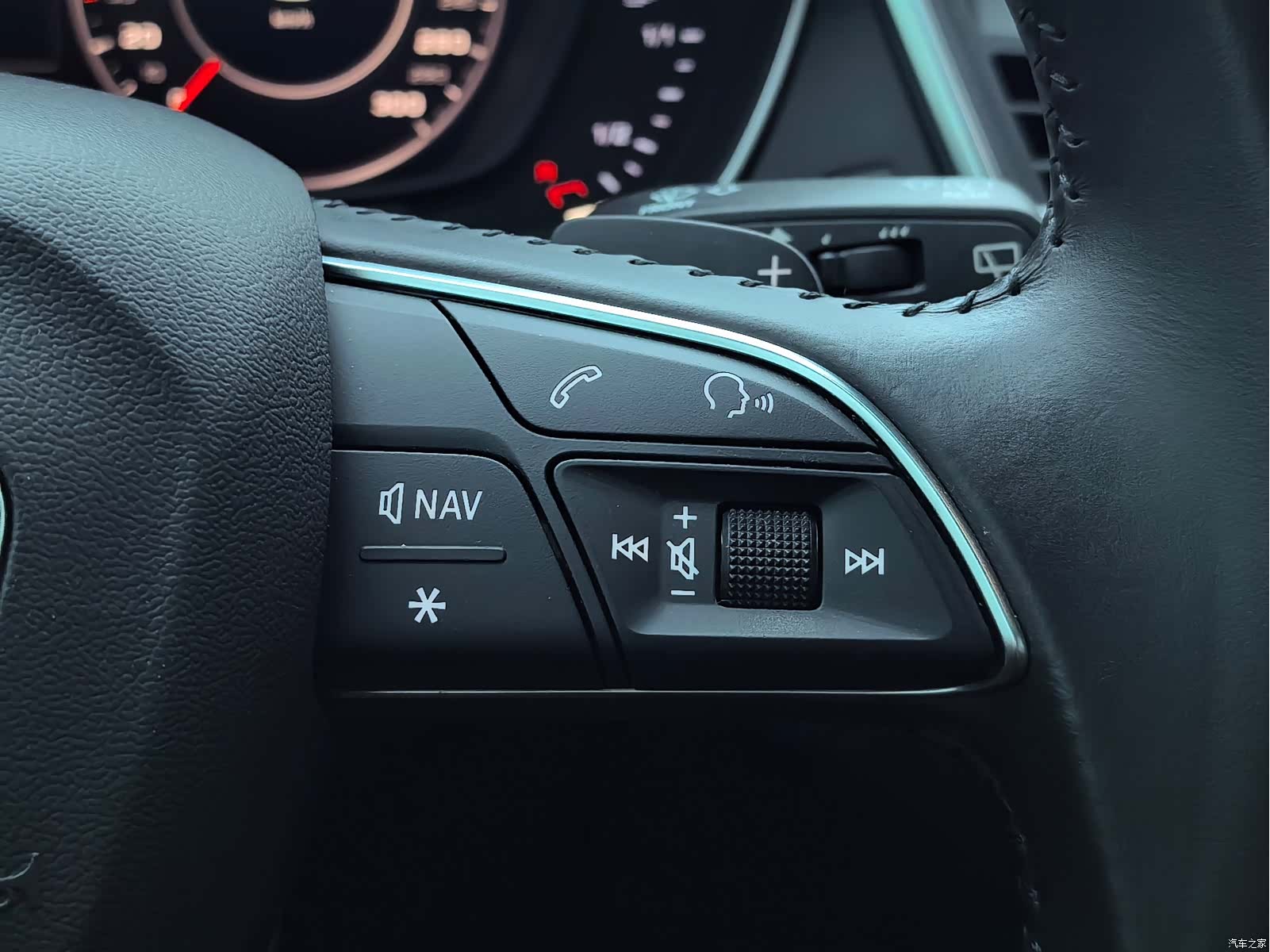 Audi Q5L, 2020 30