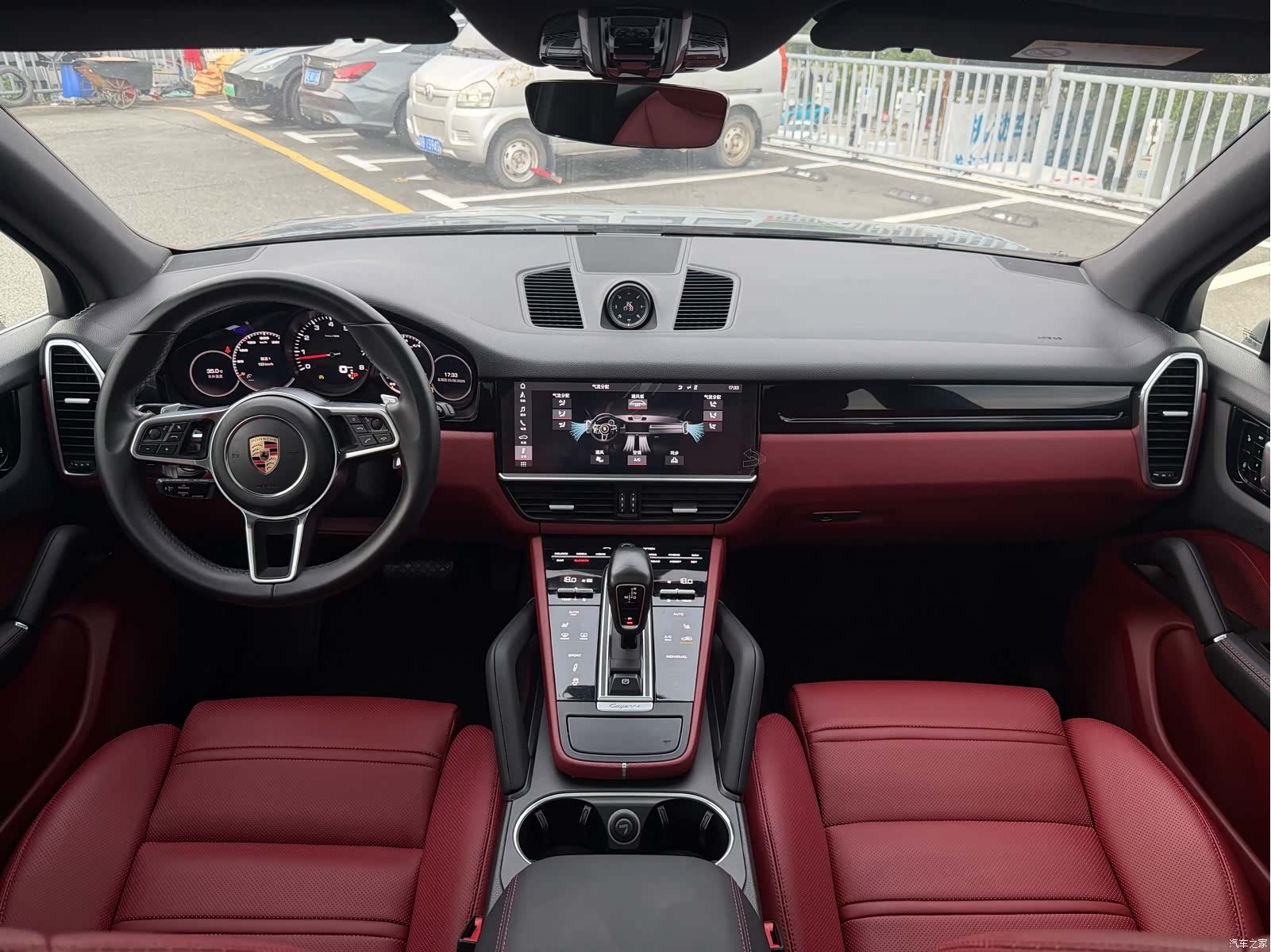 Porsche Cayenne, 2019 все фото
