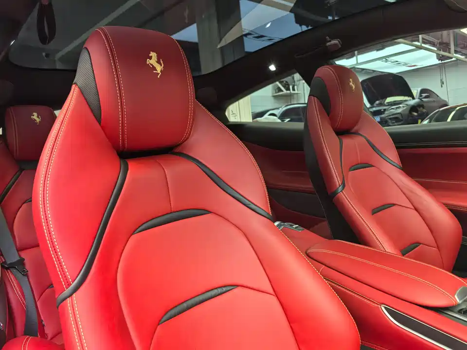 Ferrari GTC4Lusso