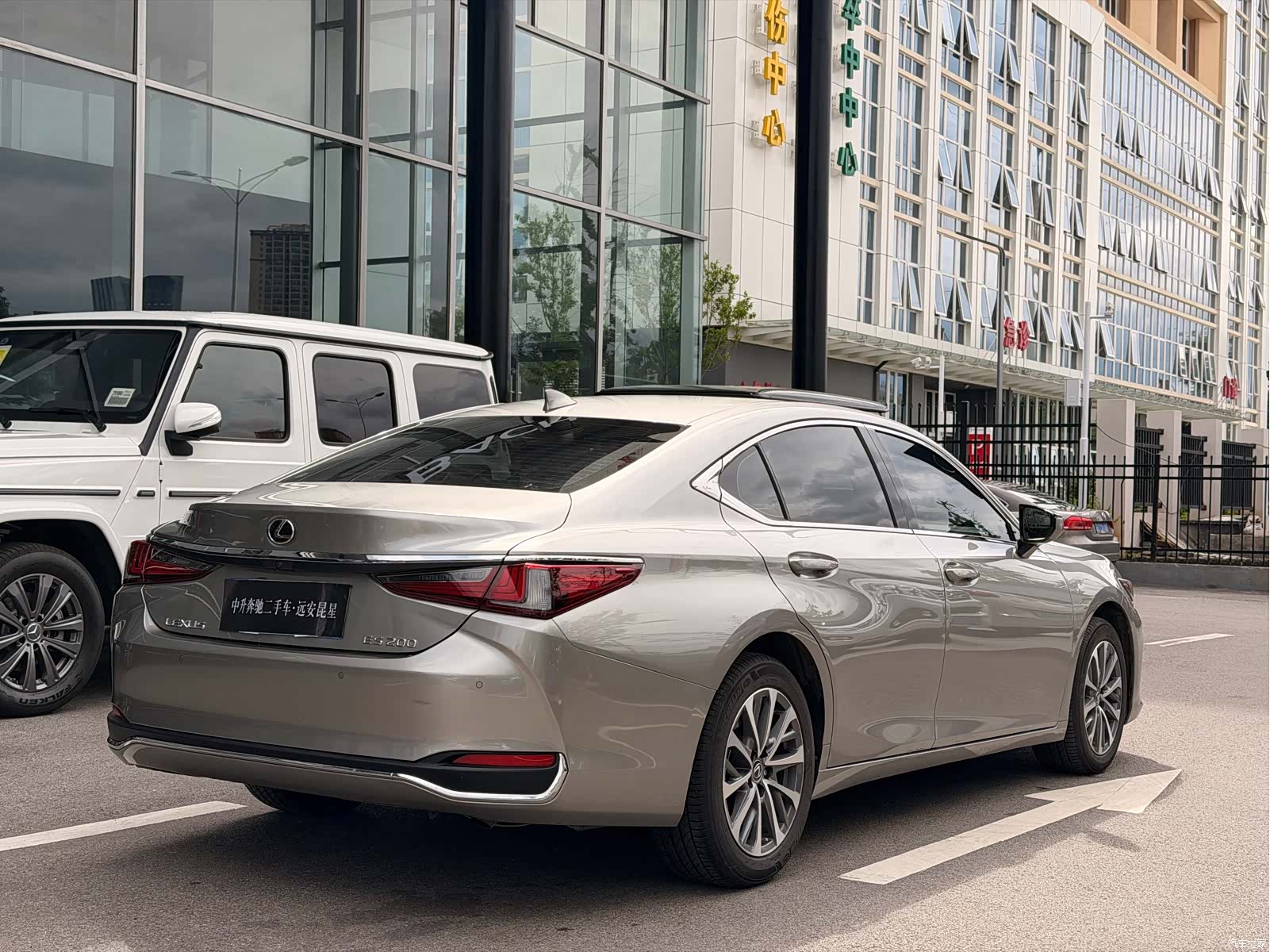 Lexus ES, 2023 7