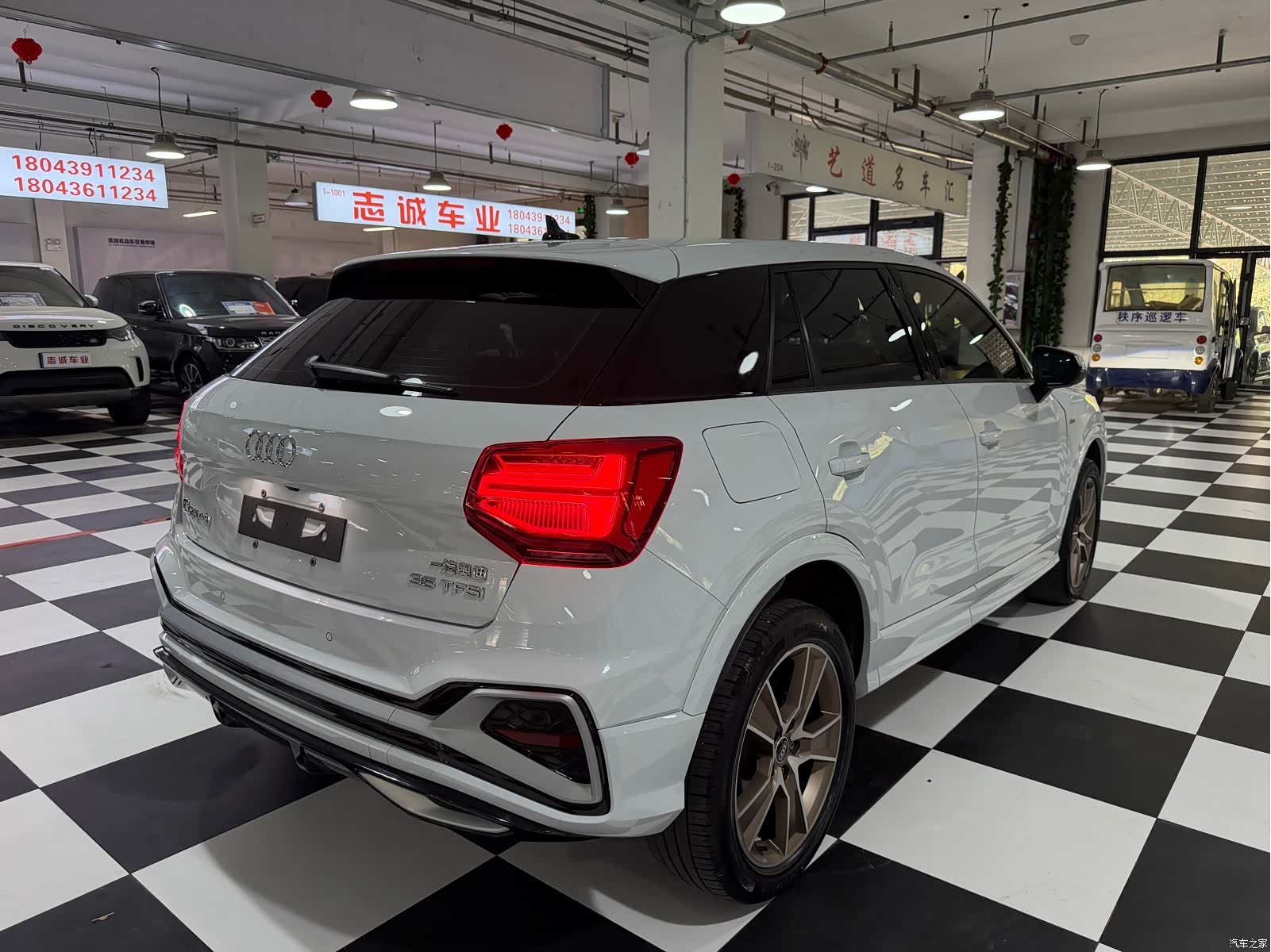 Audi Q2L, 2023 6