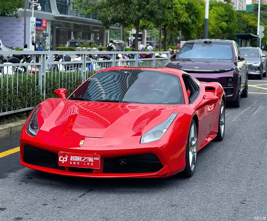 Ferrari 488, 2018 1
