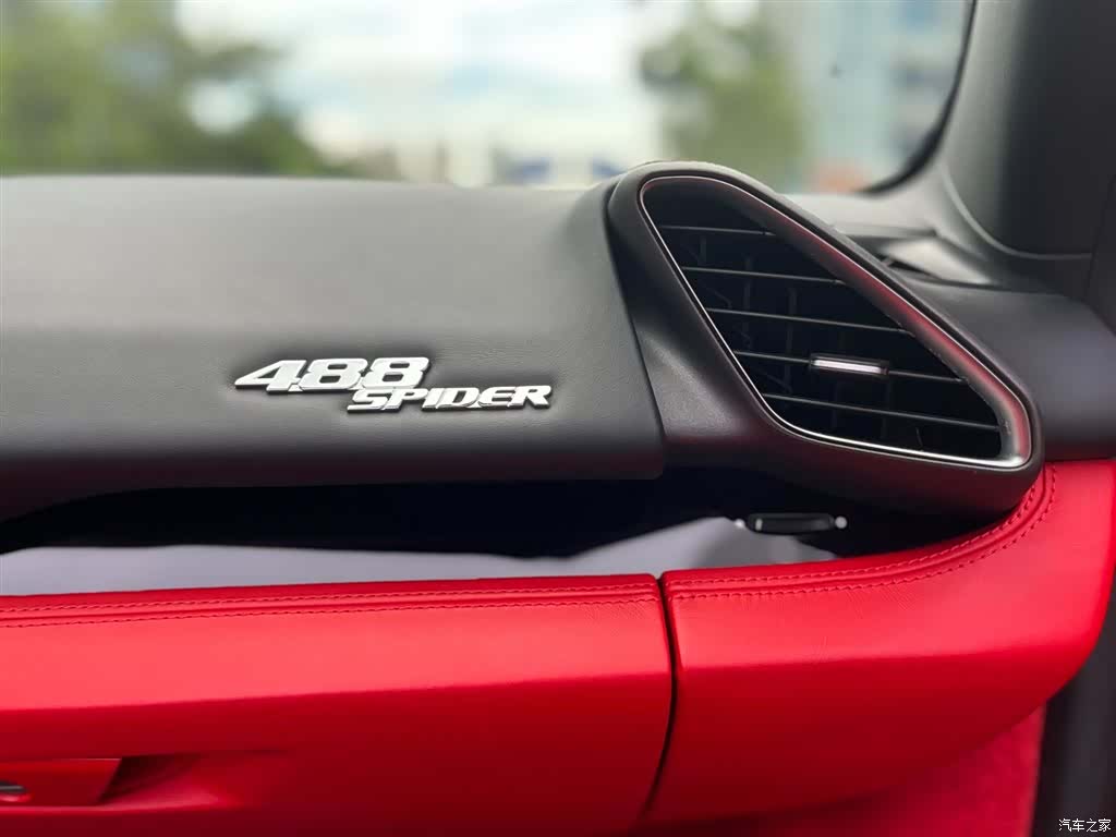 Ferrari 488, 2018 11