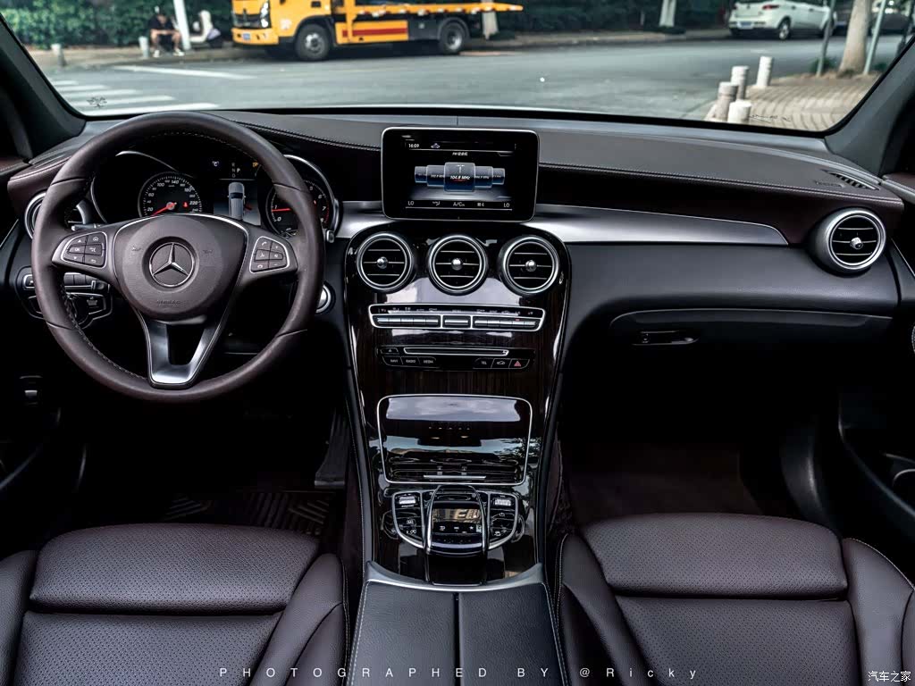 Mercedes-Benz GLC, 2018 3