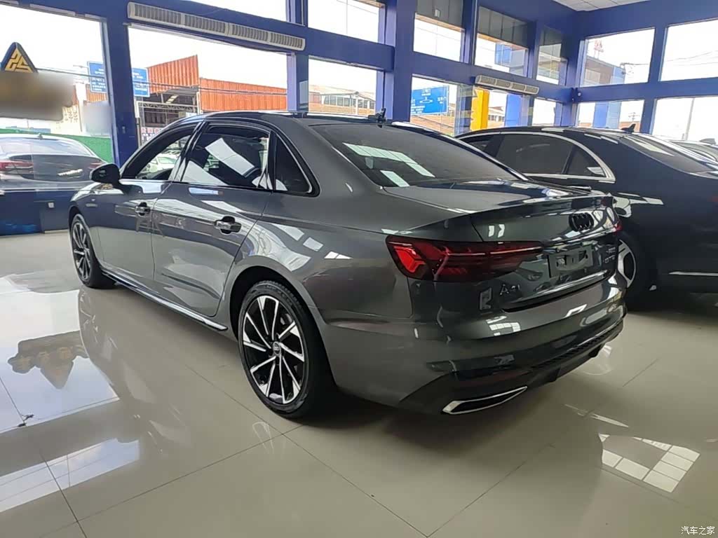 Audi A4L, 2023 все фото