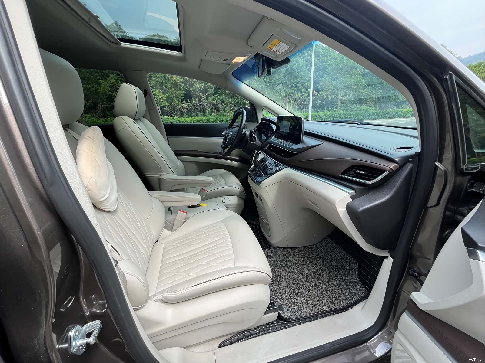 Buick GL8, 2022 15