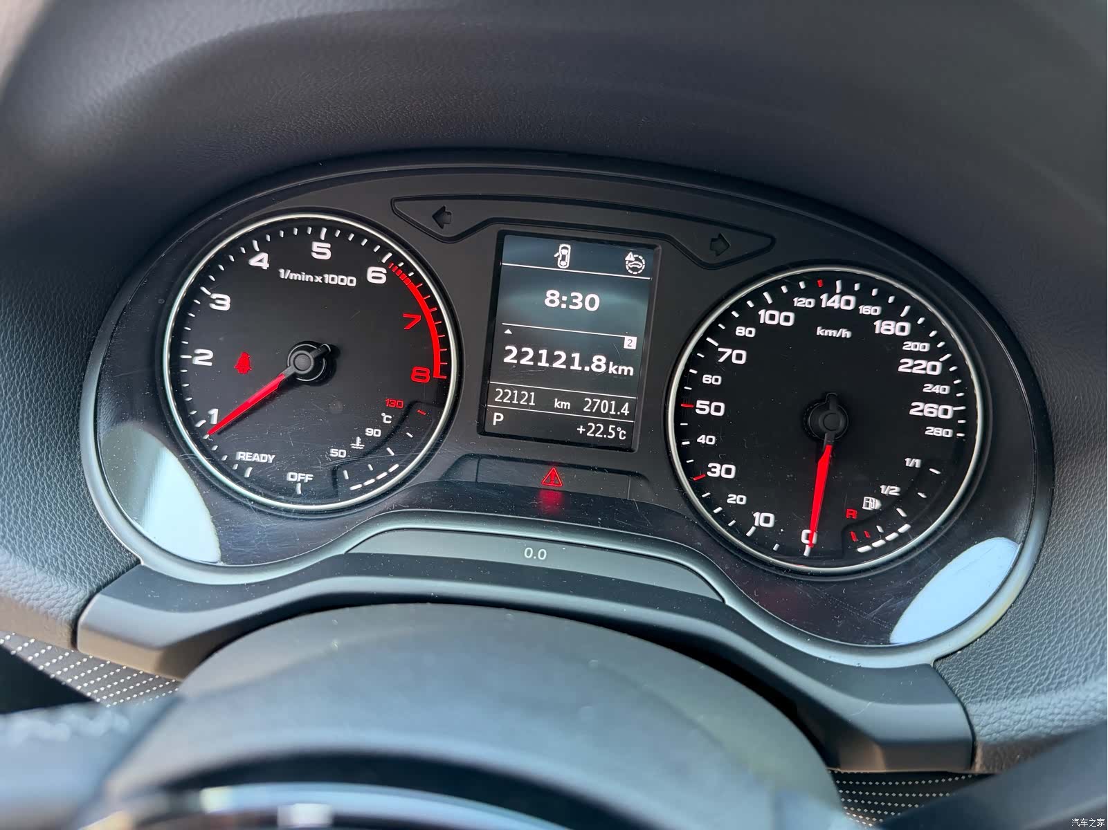 Audi Q2L, 2024 8