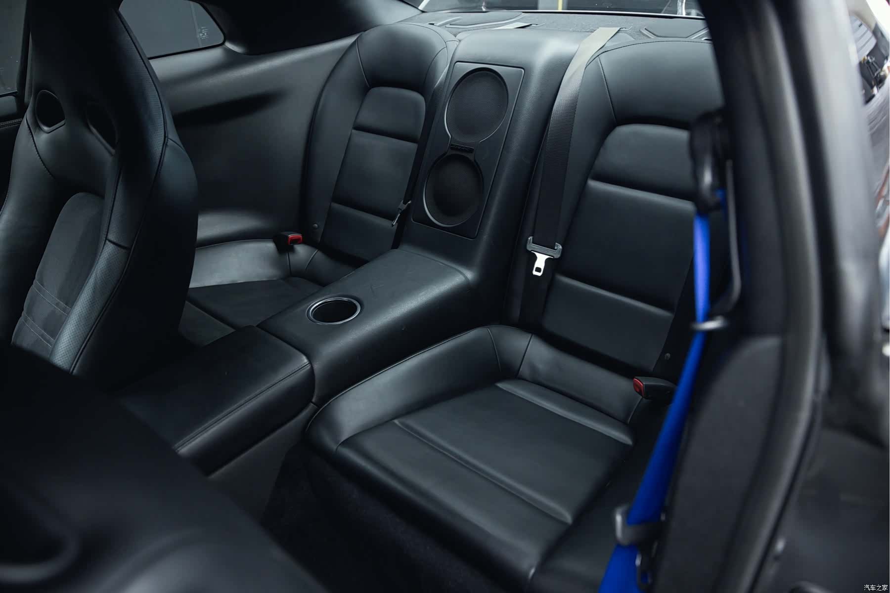 Nissan GT-R, 2011 31
