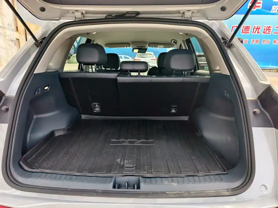 Geely Galaxy Galaxy E5