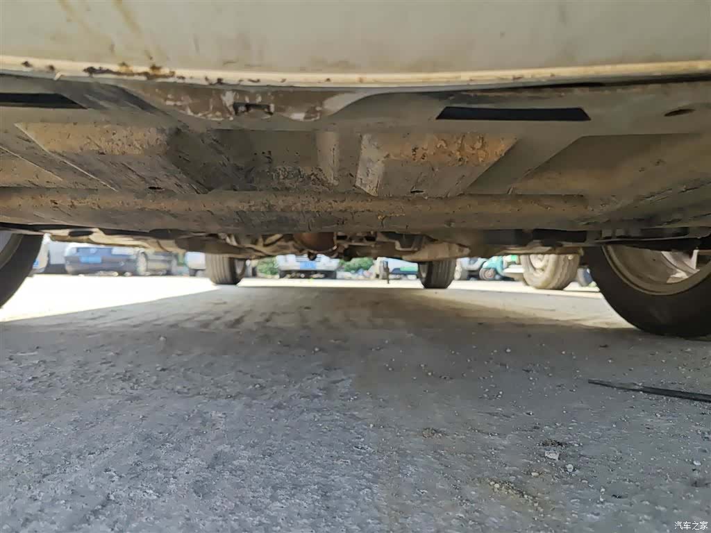 Soueast A5, 2019 23
