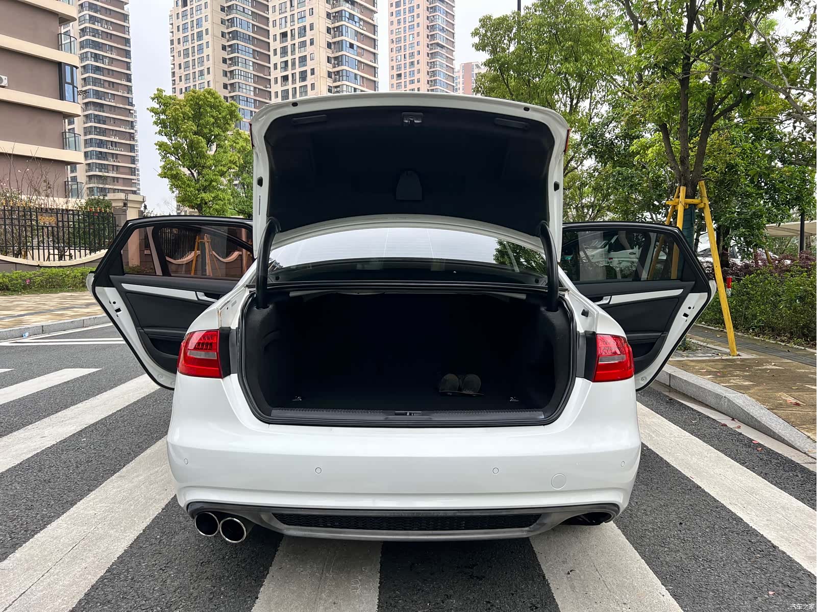 Audi A4L, 2014 16