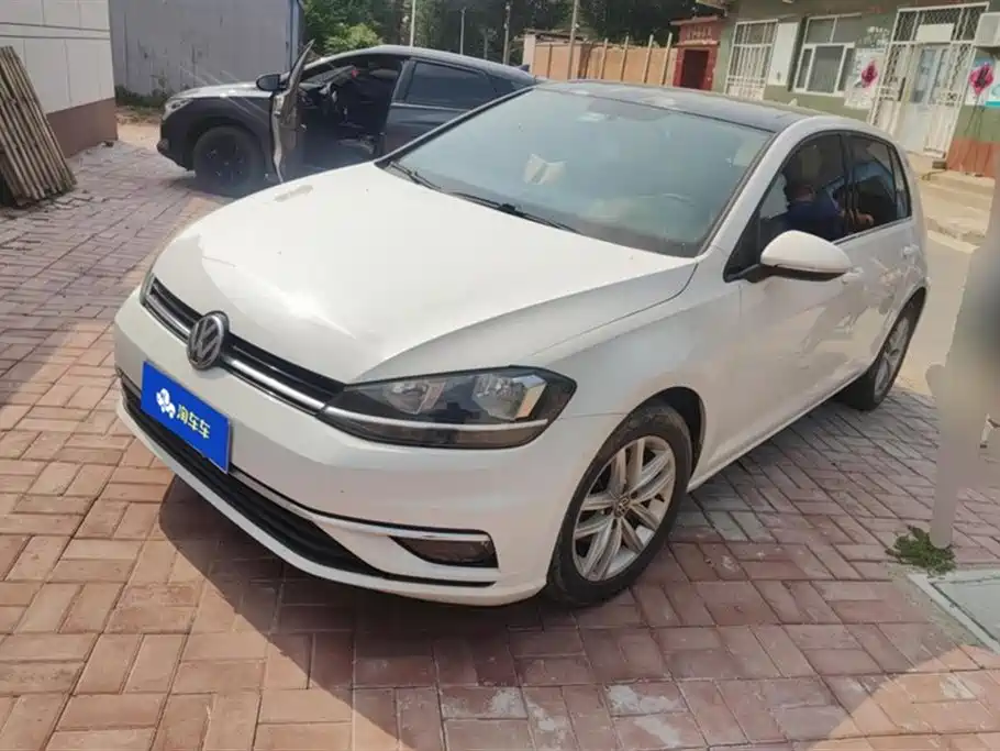 Volkswagen golf