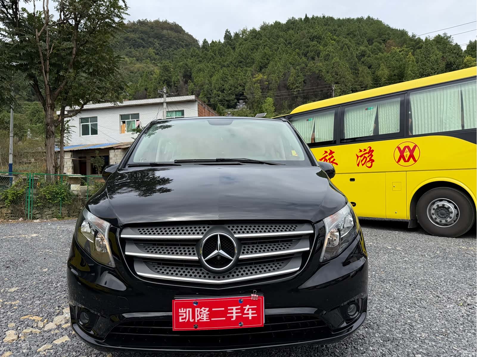 Mercedes-Benz VI
