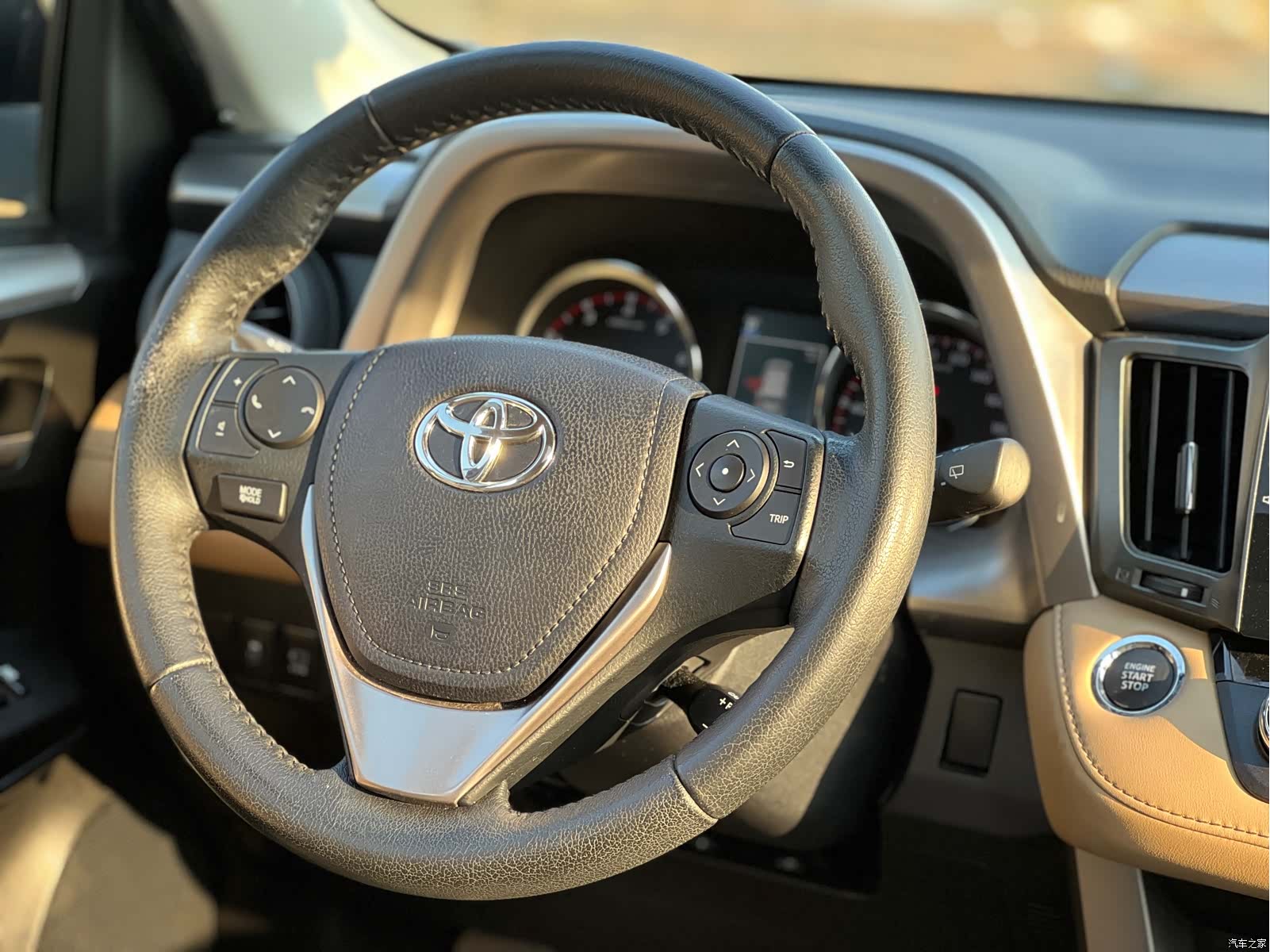 Toyota RAV4, 2017 14