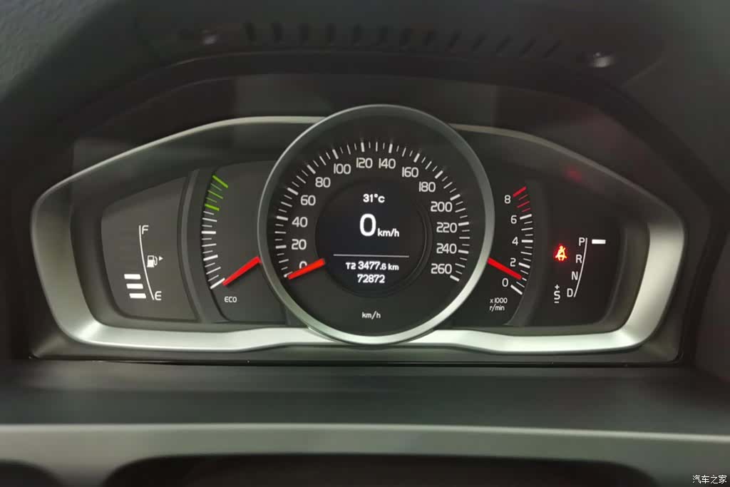 Volvo V60, 2015 14