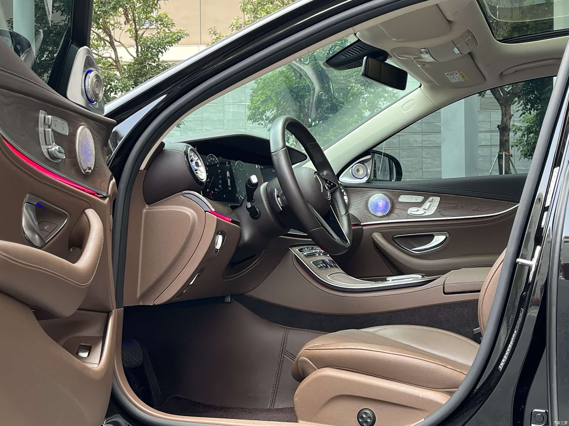 Mercedes-Benz E-Class, 2023 7