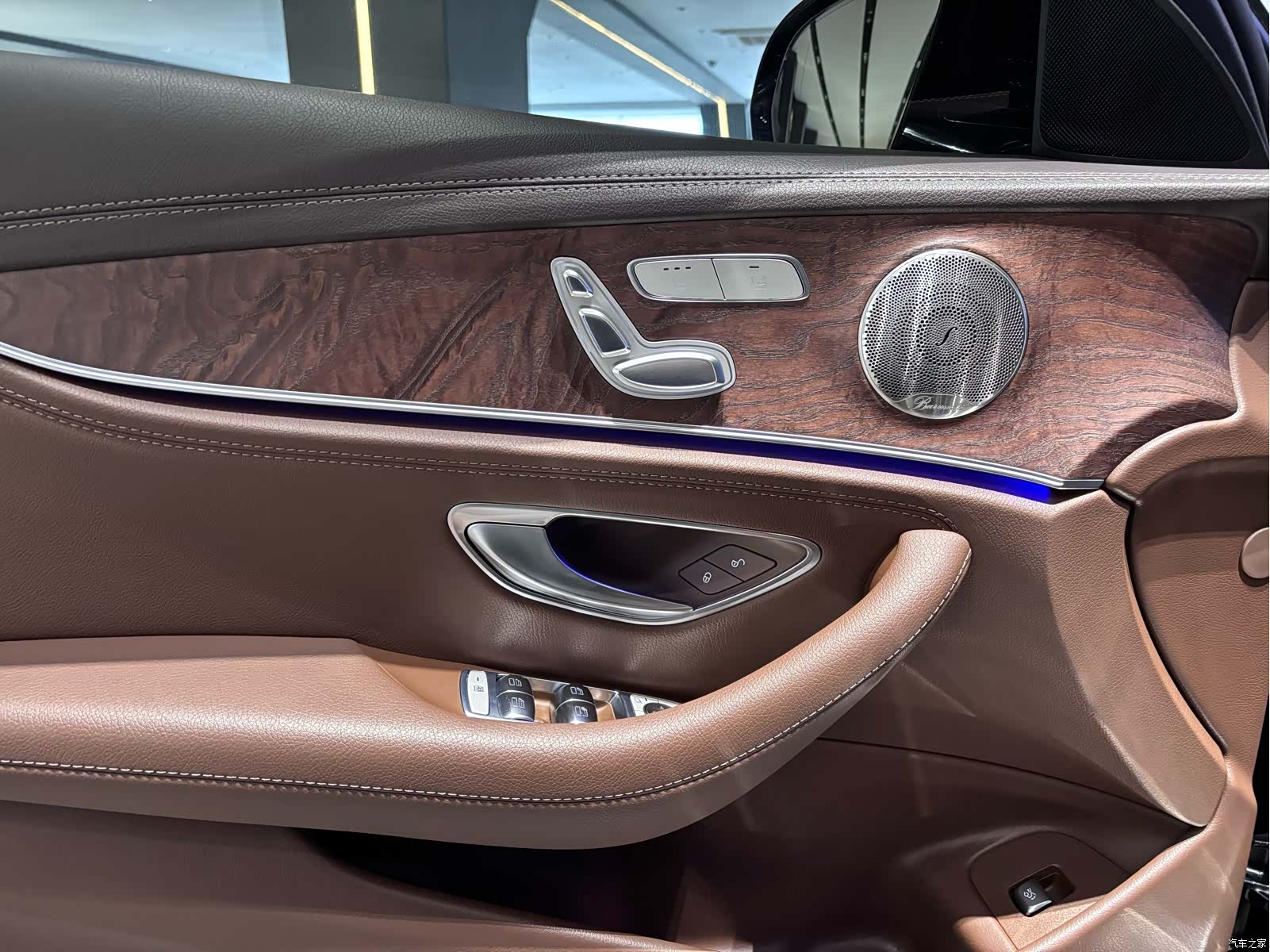 Mercedes-Benz E-Class, 2022 18