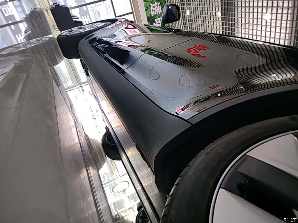 Tesla Model Y, 2023 22