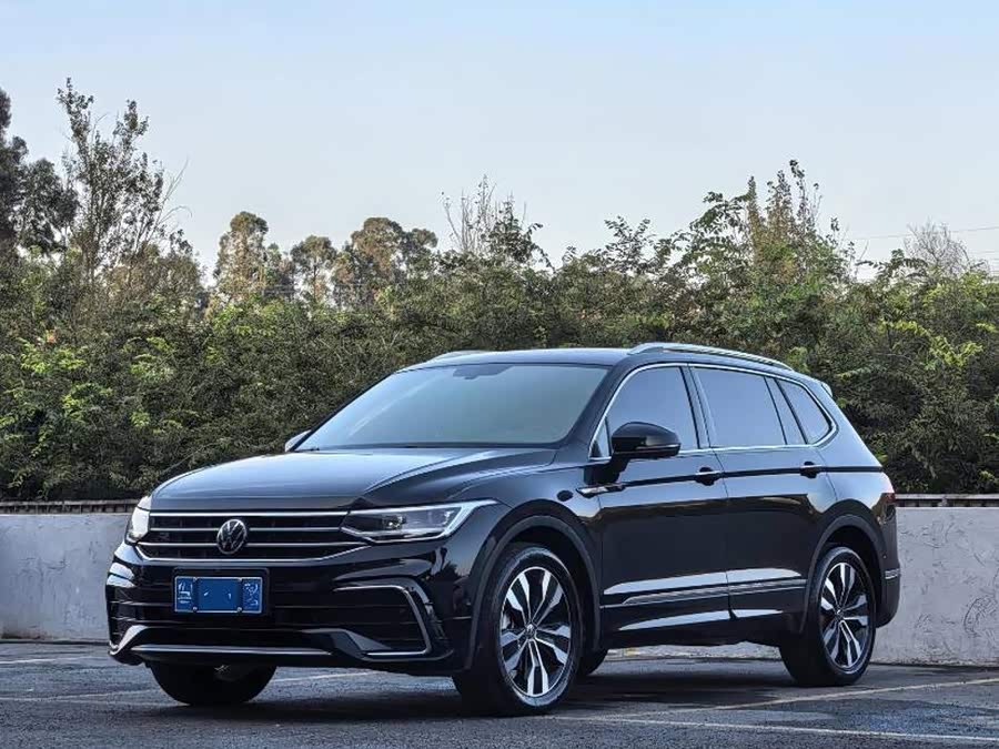 Volkswagen Tiguan L 2024, фото 1