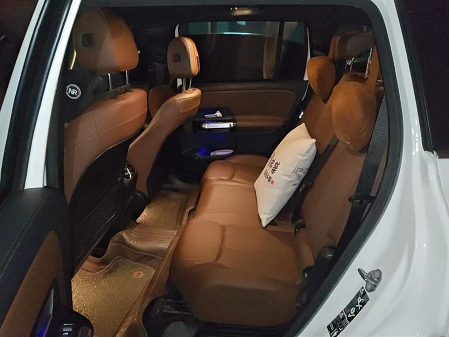 Mercedes-Benz GLB Mercedes-Benz GLB