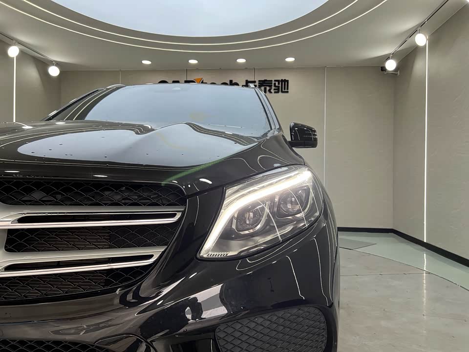 Mercedes-Benz GLE Mercedes-Benz GLE