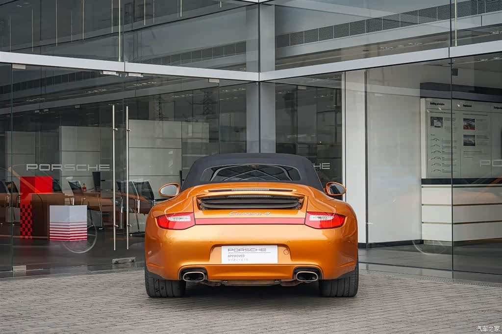 Porsche 911, 2010 6