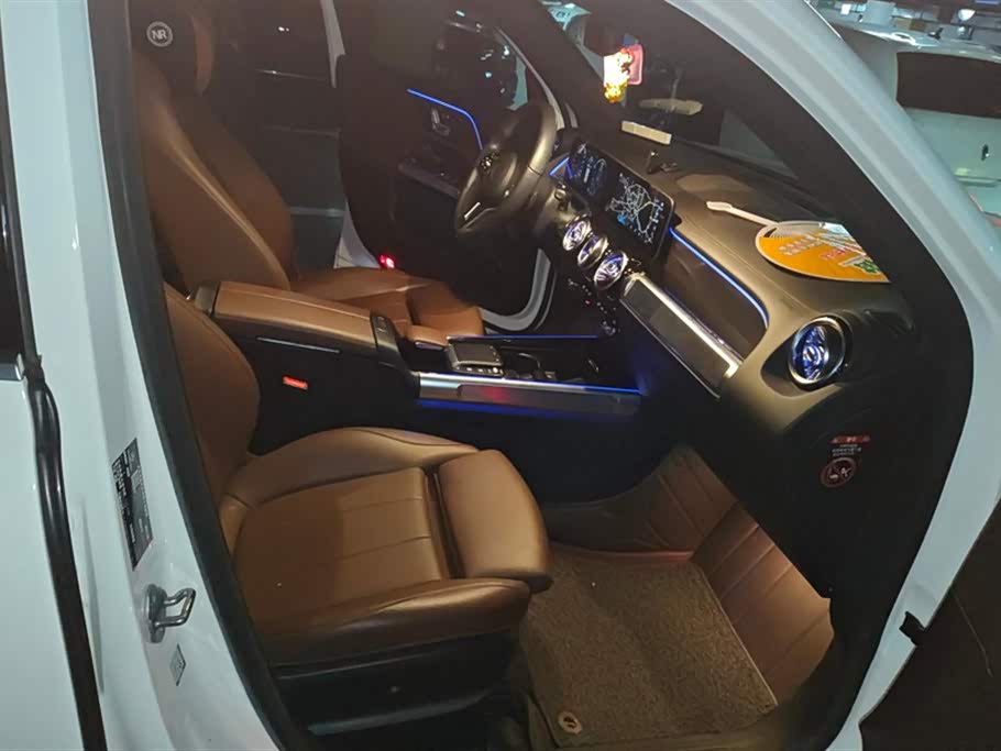 Mercedes-Benz GLB Mercedes-Benz GLB