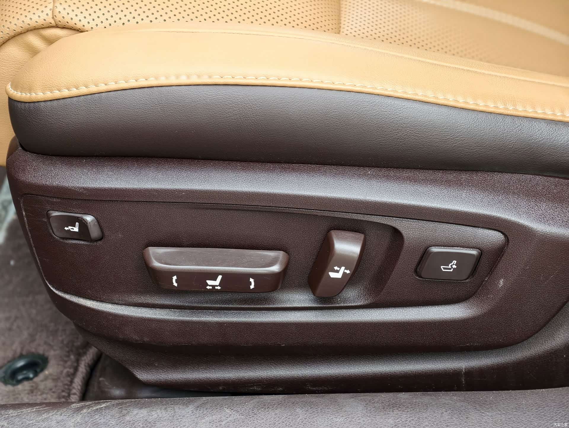 Lexus ES, 2018 6