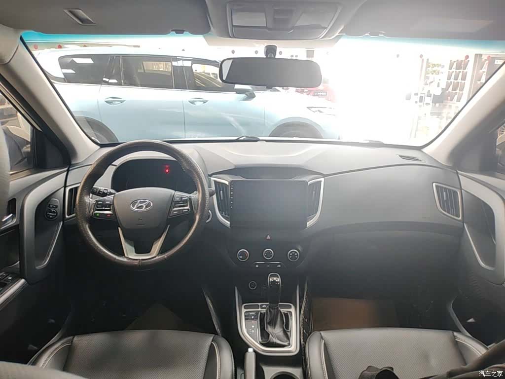 Hyundai ix25, 2015 6