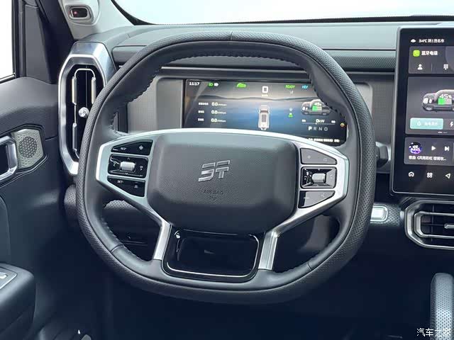 Jetour Traveller, 2025 11
