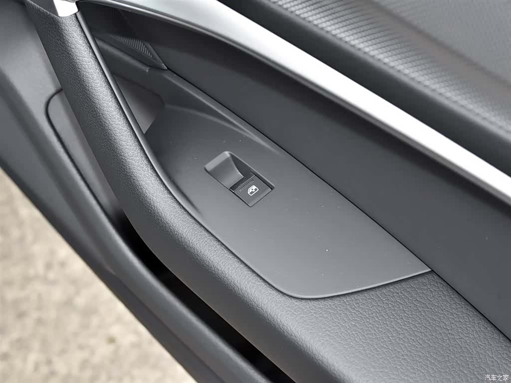 Audi A6L, 2022 14