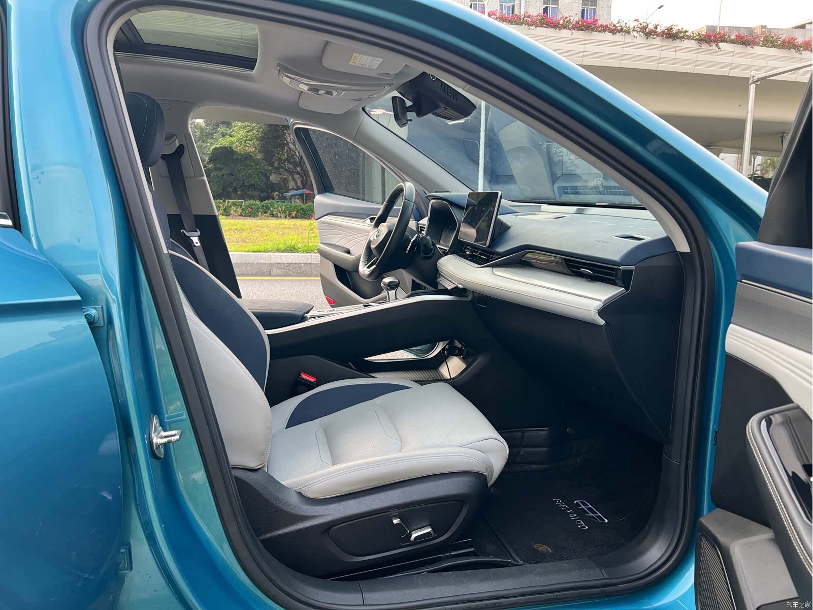 Geely Preface, 2022 12