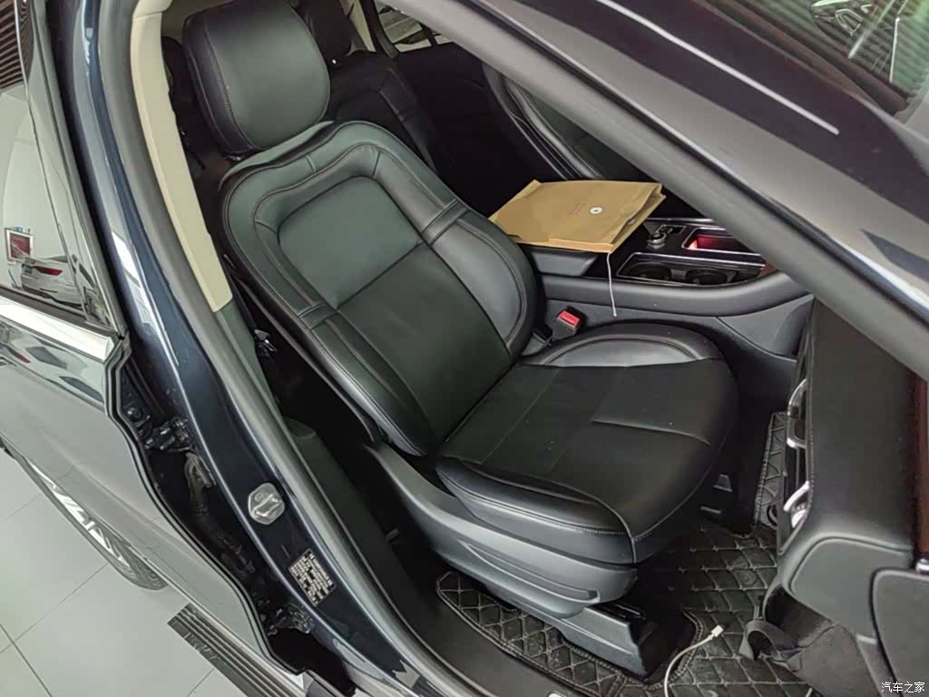 Lincoln Aviator, 2021 25