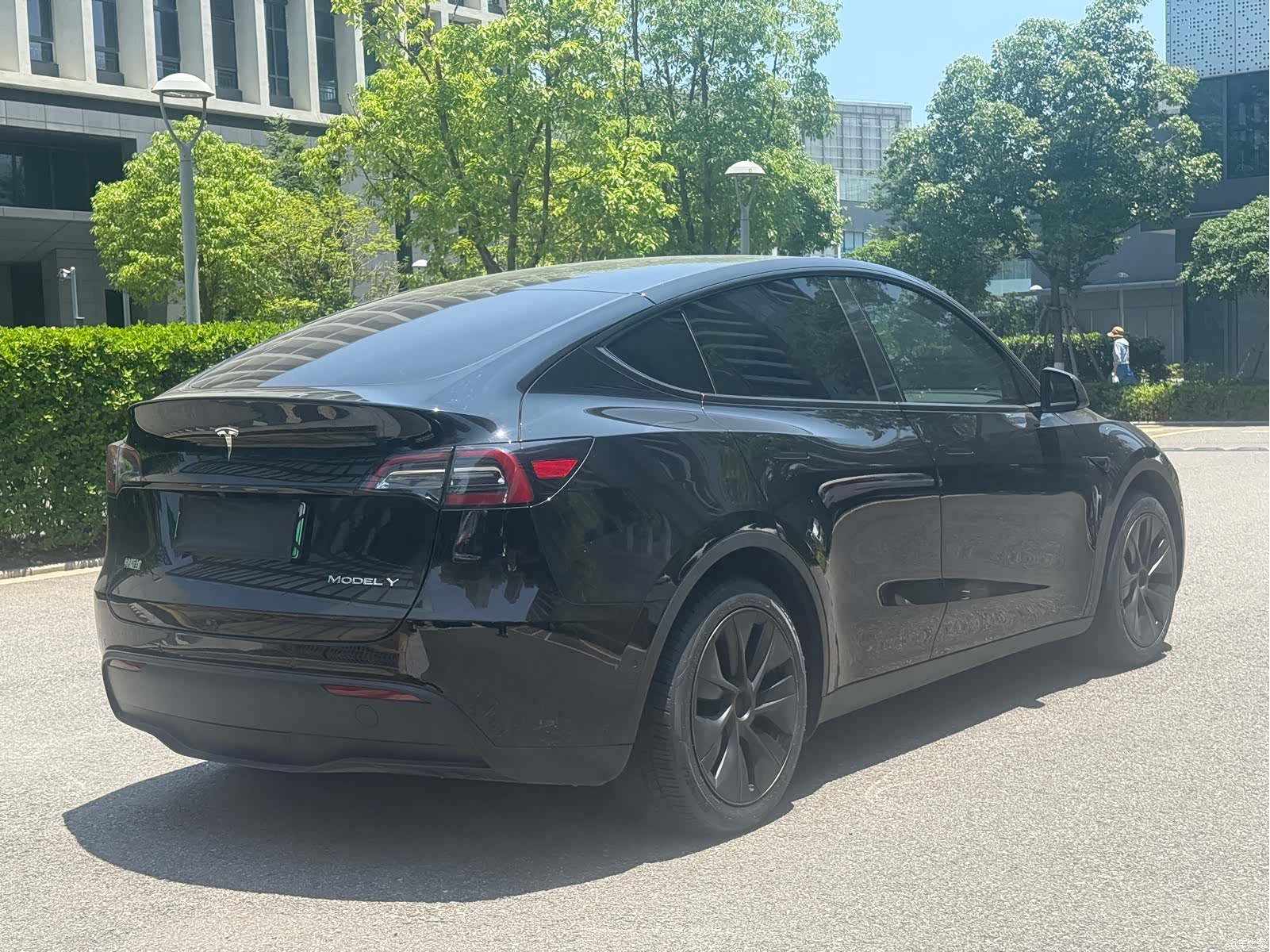 Tesla Model Y, 2023 23
