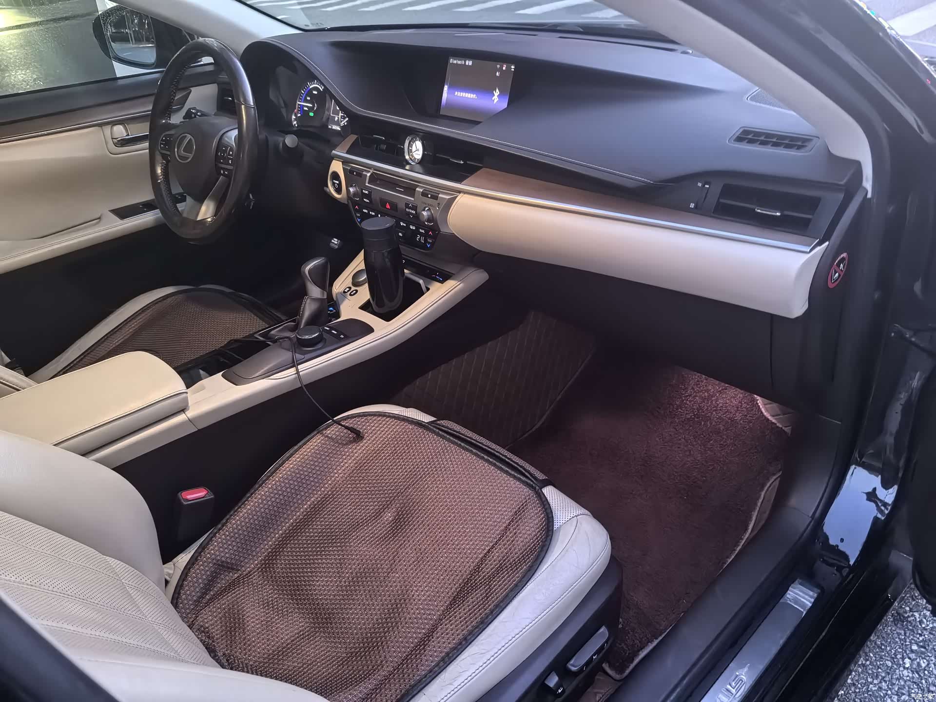 Lexus ES, 2015 10