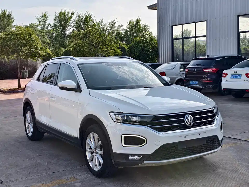 Volkswagen T-ROC exploring Songs