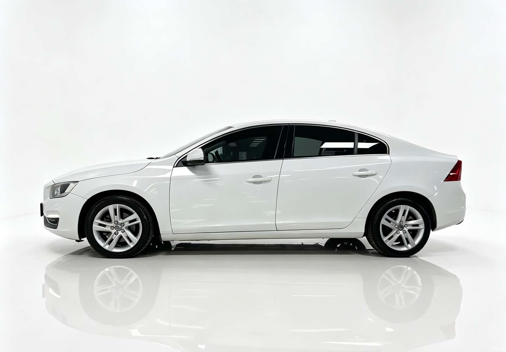 Volvo S60, 2015 4