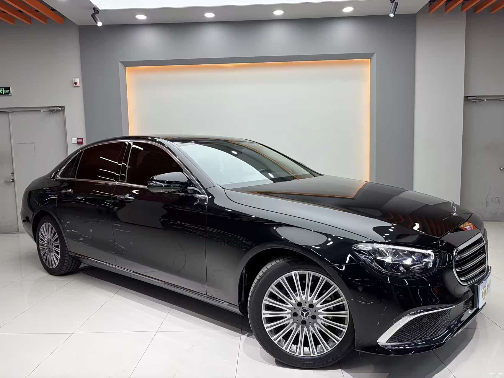 Mercedes-Benz E-Class, 2022 3
