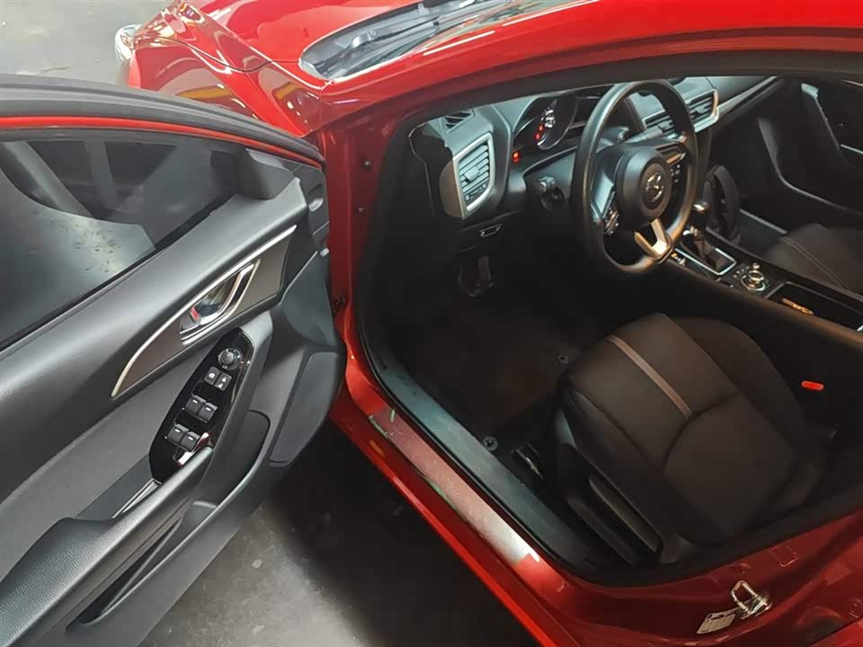 Mazda 3 Angkesaila Mazda 3 Angkesaila