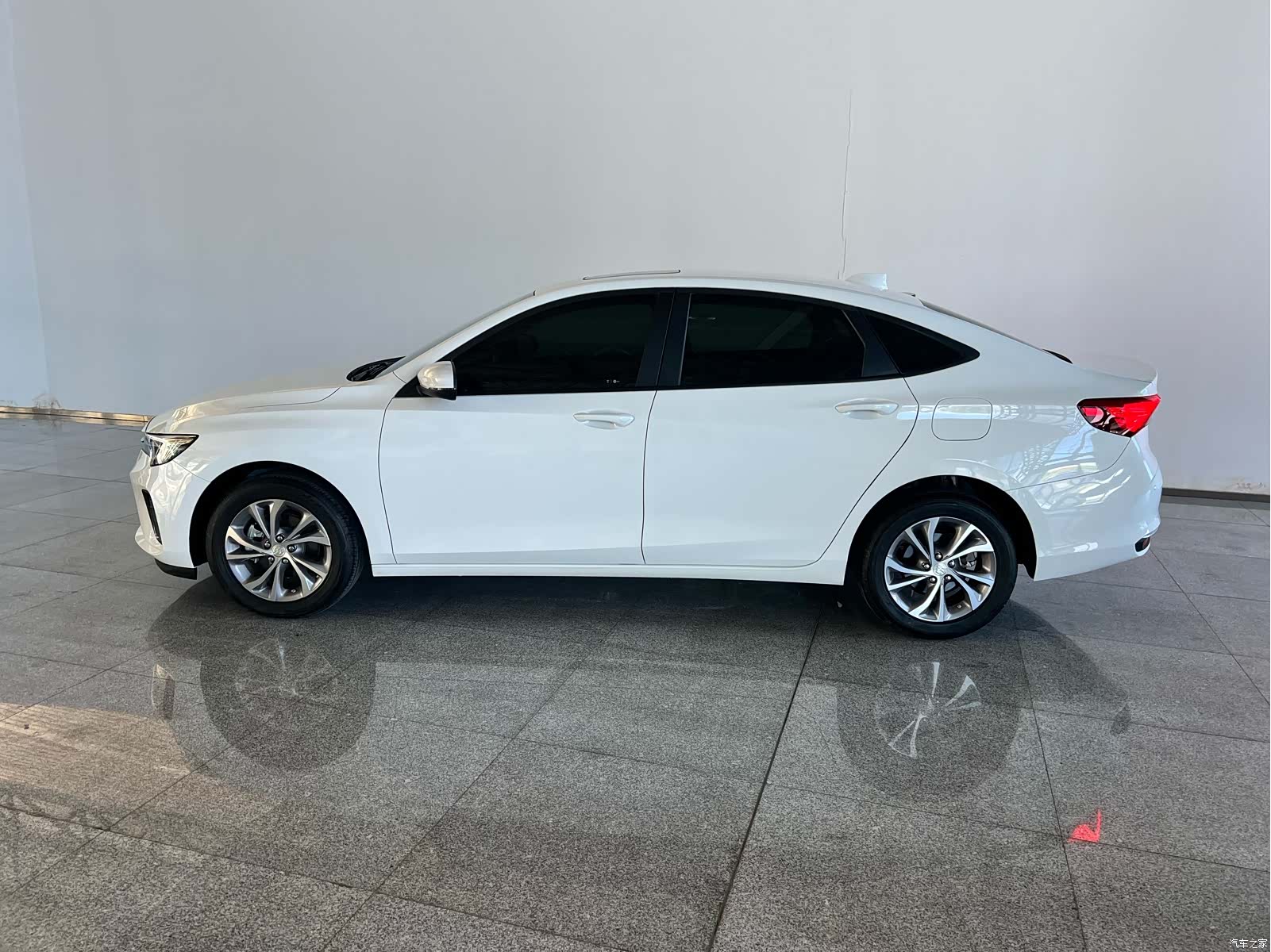 Buick Verano, 2025 2