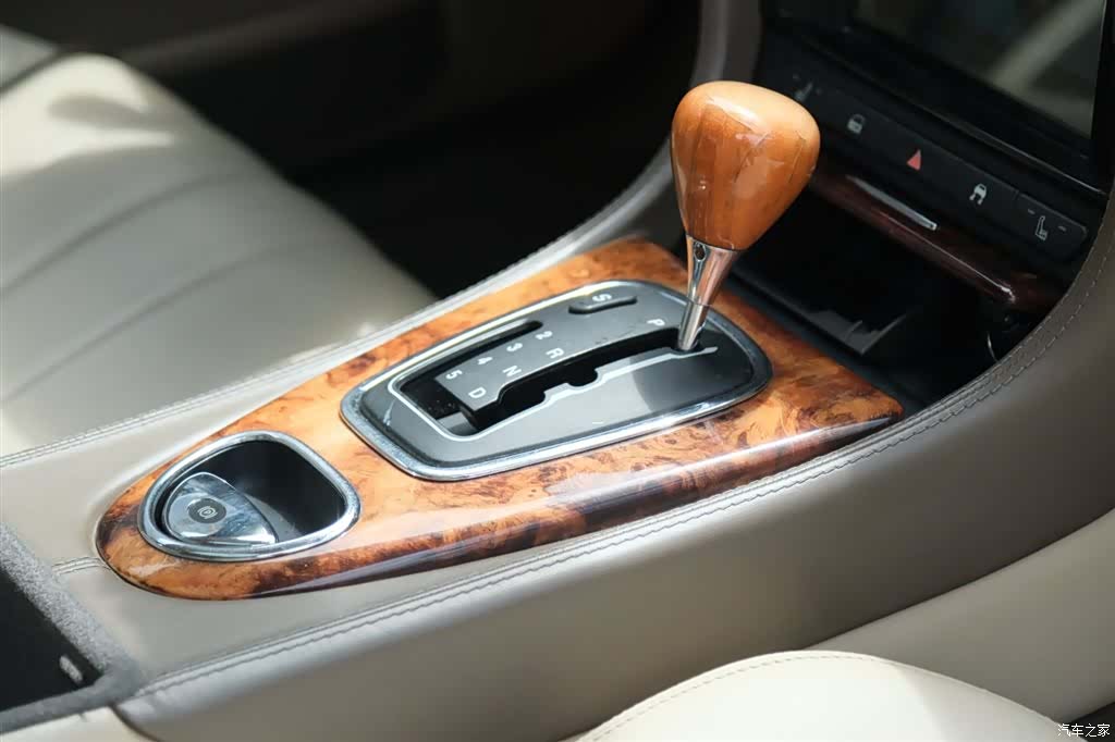 Jaguar S-TYPE, 2006 18