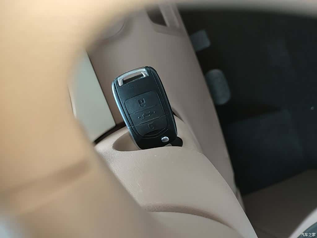 Wuling MINIEV, 2025 9