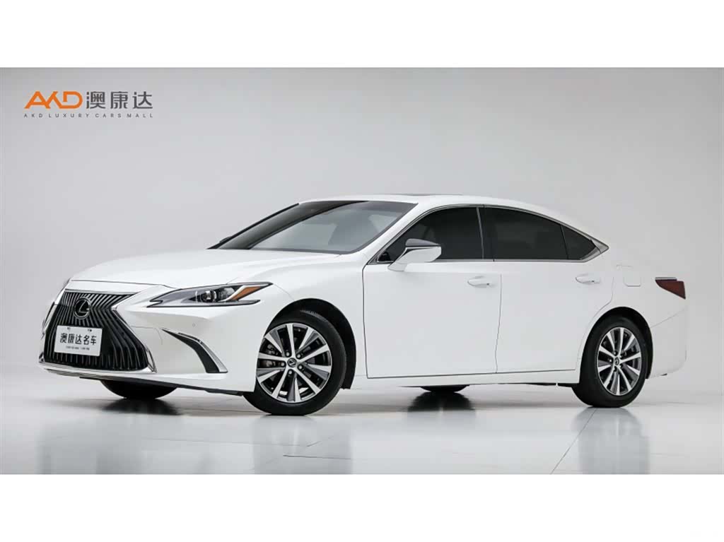 Lexus ES, 2020 1